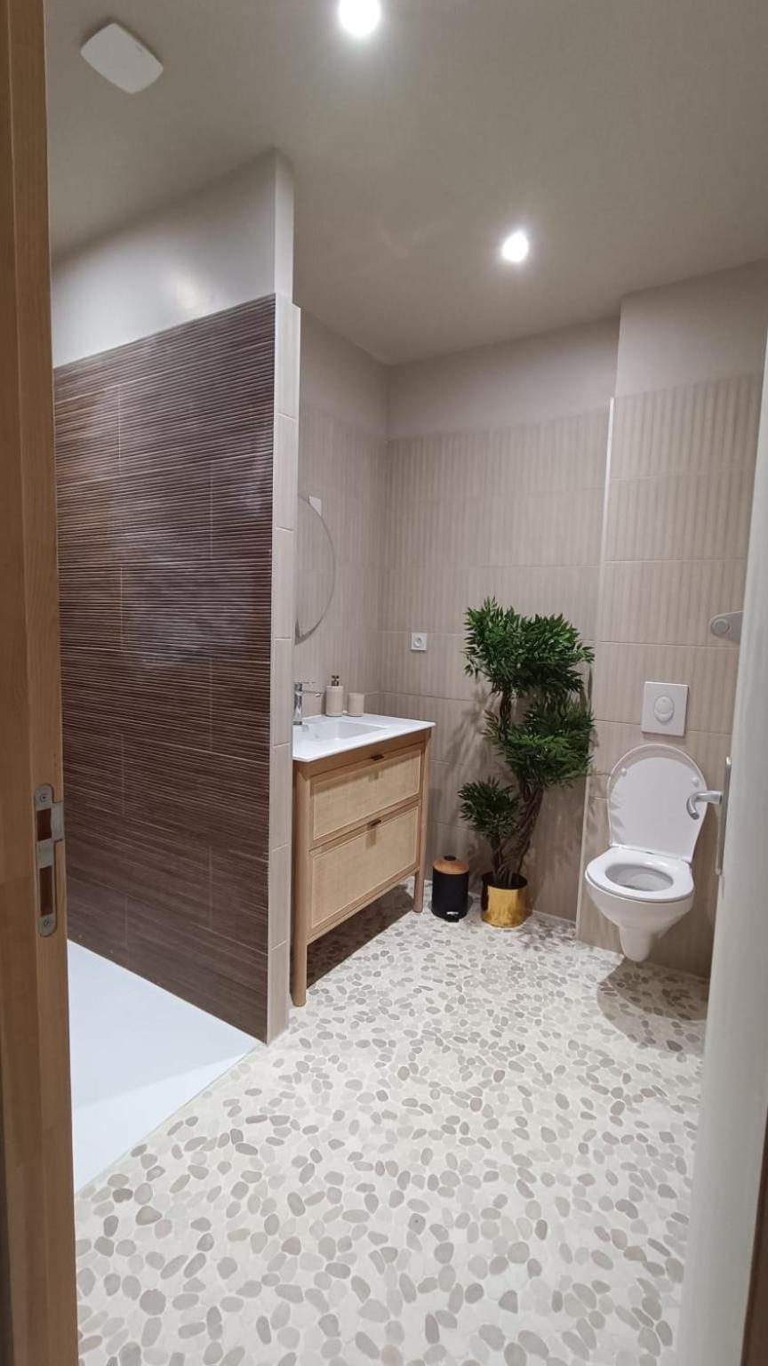 Loveroom Japon Avec Balneotherapie Toulon Exterior photo