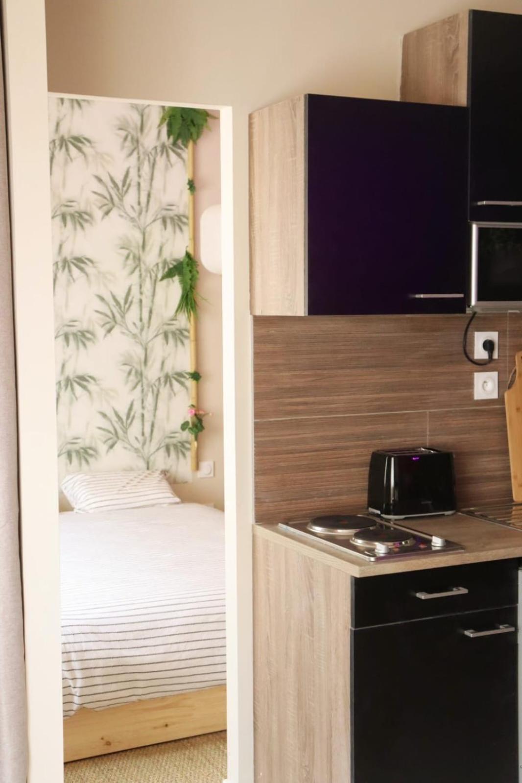 Loveroom Japon Avec Balneotherapie Toulon Exterior photo