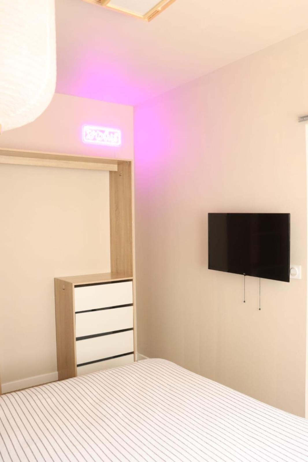 Loveroom Japon Avec Balneotherapie Toulon Exterior photo