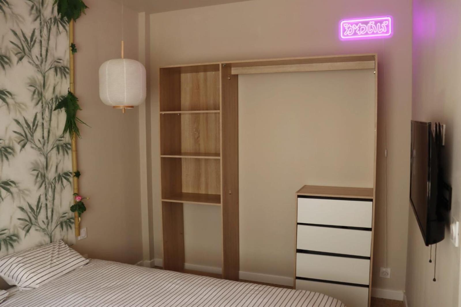 Loveroom Japon Avec Balneotherapie Toulon Exterior photo